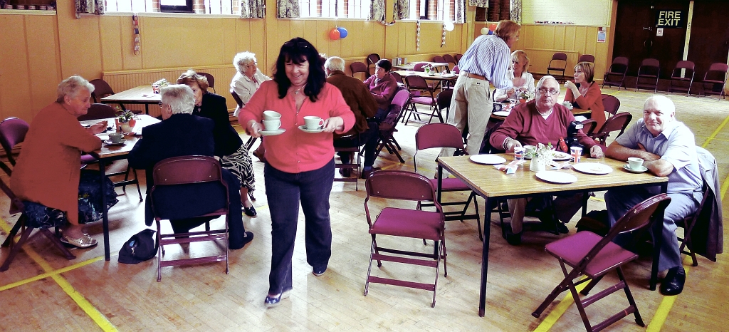 Jubilee Dance 01.jpg - Rather more Tea than Dancing. Photo Brian Johnson